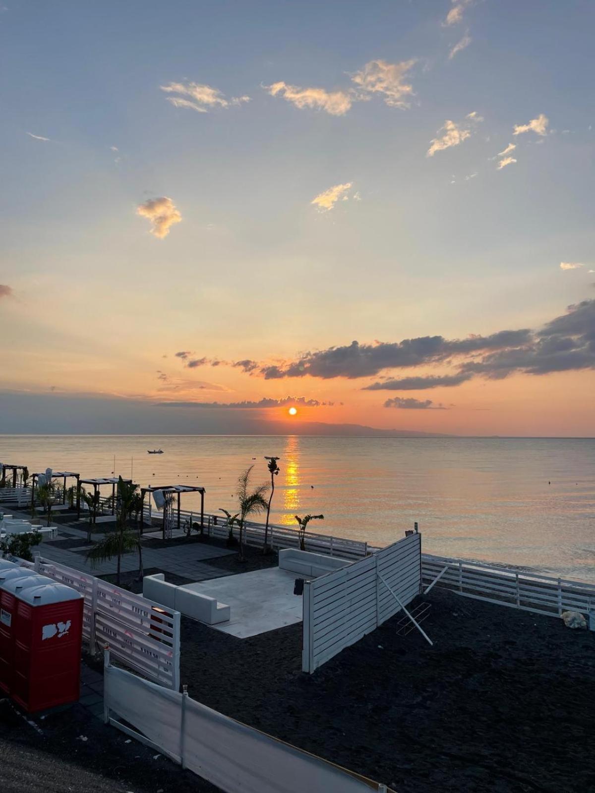 Appartamento Al Mare Santa Teresa Di Riva Exterior photo